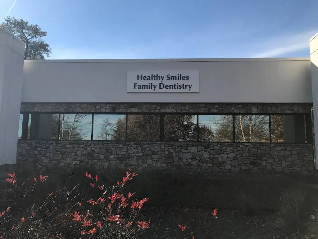 Healthy Smiles Family Dentistry - Professional dental clinic exterior with modern facilities