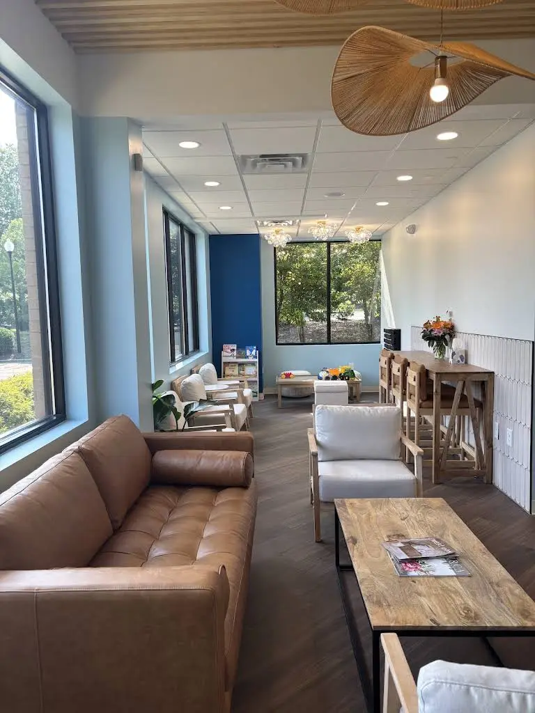 Wildberry Pediatric Dentistry - Professional dental clinic exterior with modern facilities