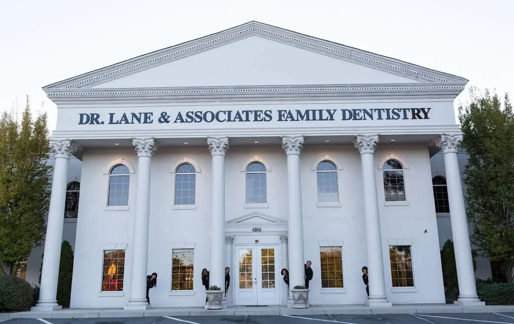 Lane & Associates Family Dentistry - Professional dental clinic exterior with modern facilities