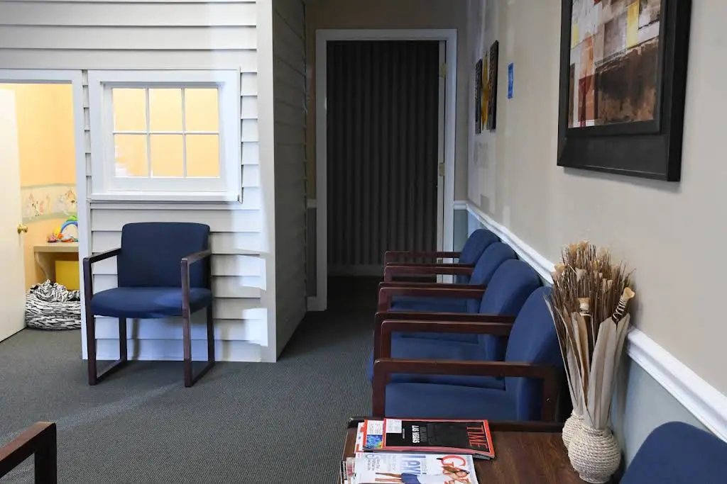 Snyder Orthodontics - Professional dental clinic exterior with modern facilities