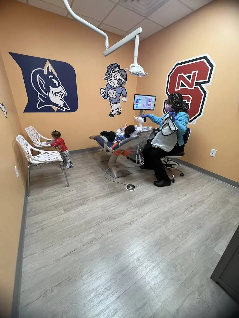 Sunny Skies Pediatric Dentistry - Professional dental clinic exterior with modern facilities