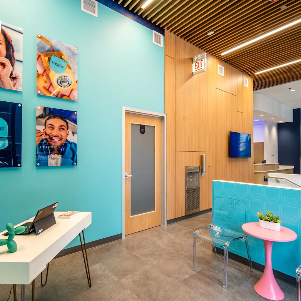 Motto Clear Aligners - Professional dental clinic exterior with modern facilities