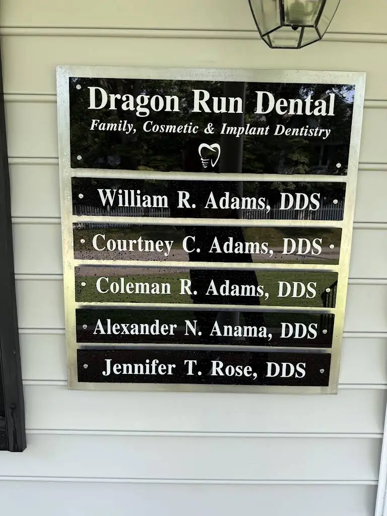 Dragon Run Family and Cosmetic Dentistry - Professional dental clinic exterior with modern facilities