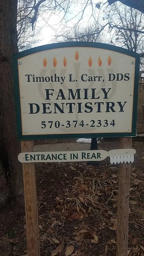 Carr Timothy L DDS - Professional dental clinic exterior with modern facilities