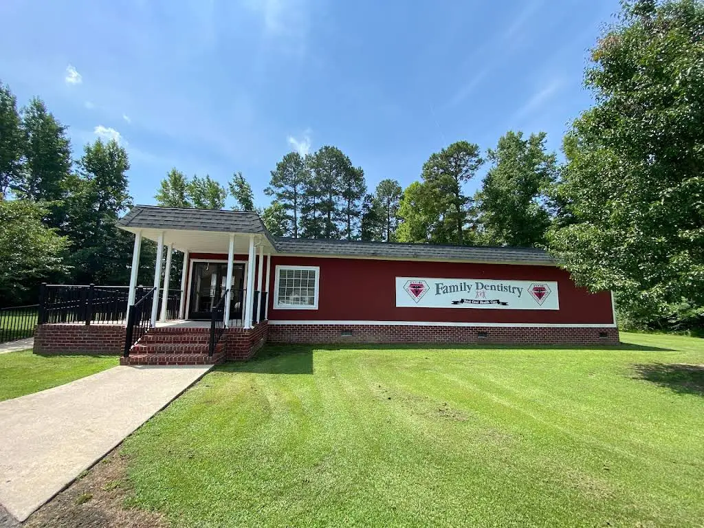 Ivor Dental Center - Professional dental clinic exterior with modern facilities