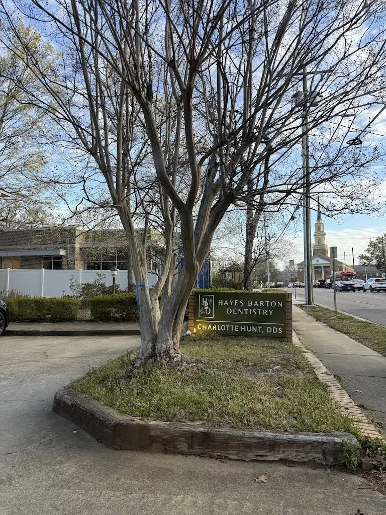 Hayes Barton Dentistry | Charlotte C. Hunt DDS, PLLC - Professional dental clinic exterior with modern facilities