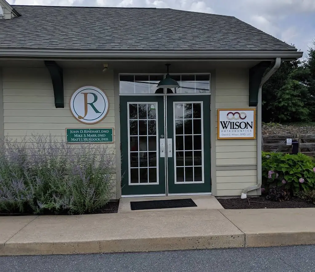Rinehart, Marr & Murdock Dental, PC - Professional dental clinic exterior with modern facilities