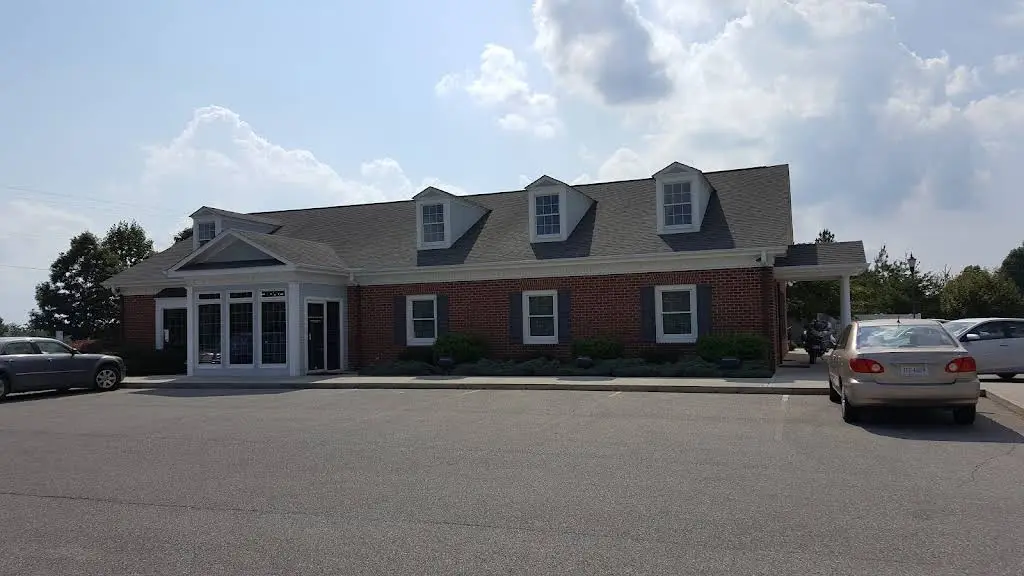 Smith Mountain Lake Dental Practice: Dr Bryan G Sicher DMD - Professional dental clinic exterior with modern facilities