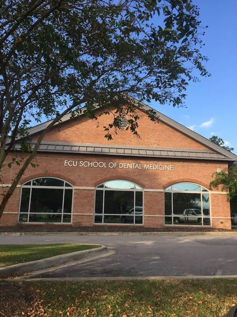 East Carolina University School of Dental Medicine - Elizabeth City, NC - Professional dental clinic exterior with modern facilities