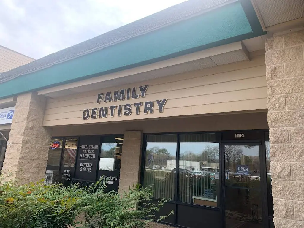Amador Family Dentistry - Professional dental clinic exterior with modern facilities