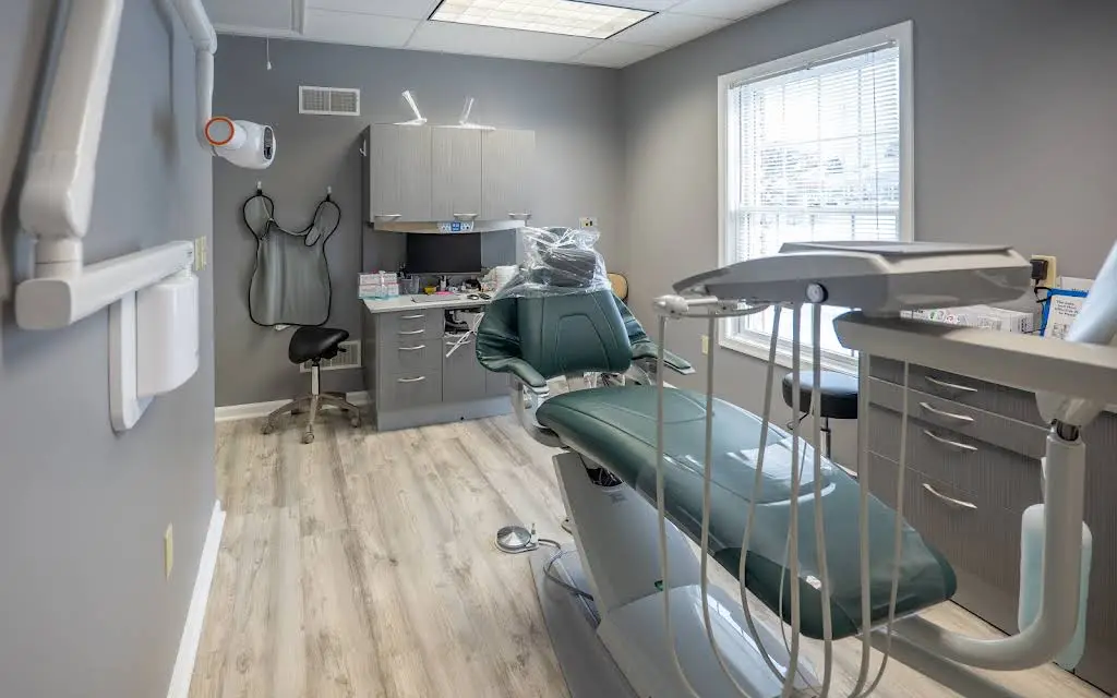 Shrewsbury Dental Associates - Professional dental clinic exterior with modern facilities