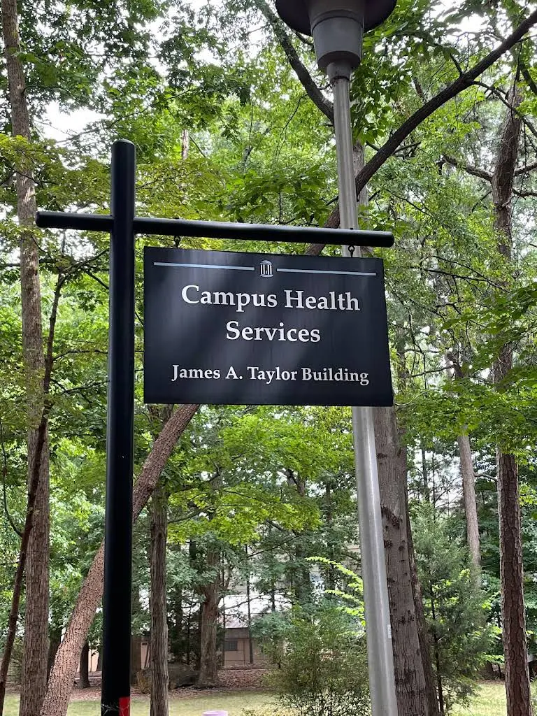 Campus Smiles DYNTL at UNC - Professional dental clinic exterior with modern facilities