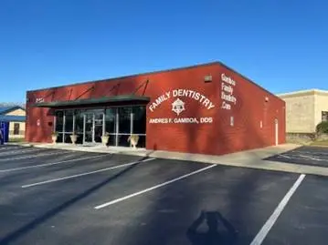 Gamboa Family Dentistry - Professional dental clinic exterior with modern facilities
