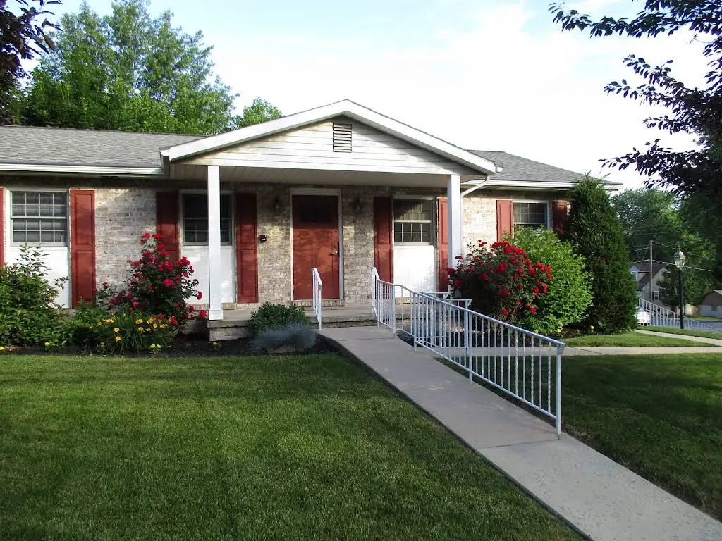 Michael L. Fellin, DMD, LLC - Professional dental clinic exterior with modern facilities