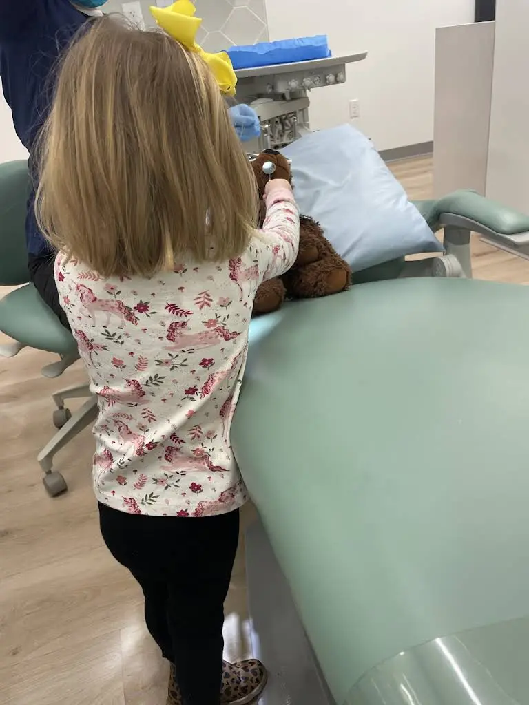 Little Bee's Pediatric Dentistry