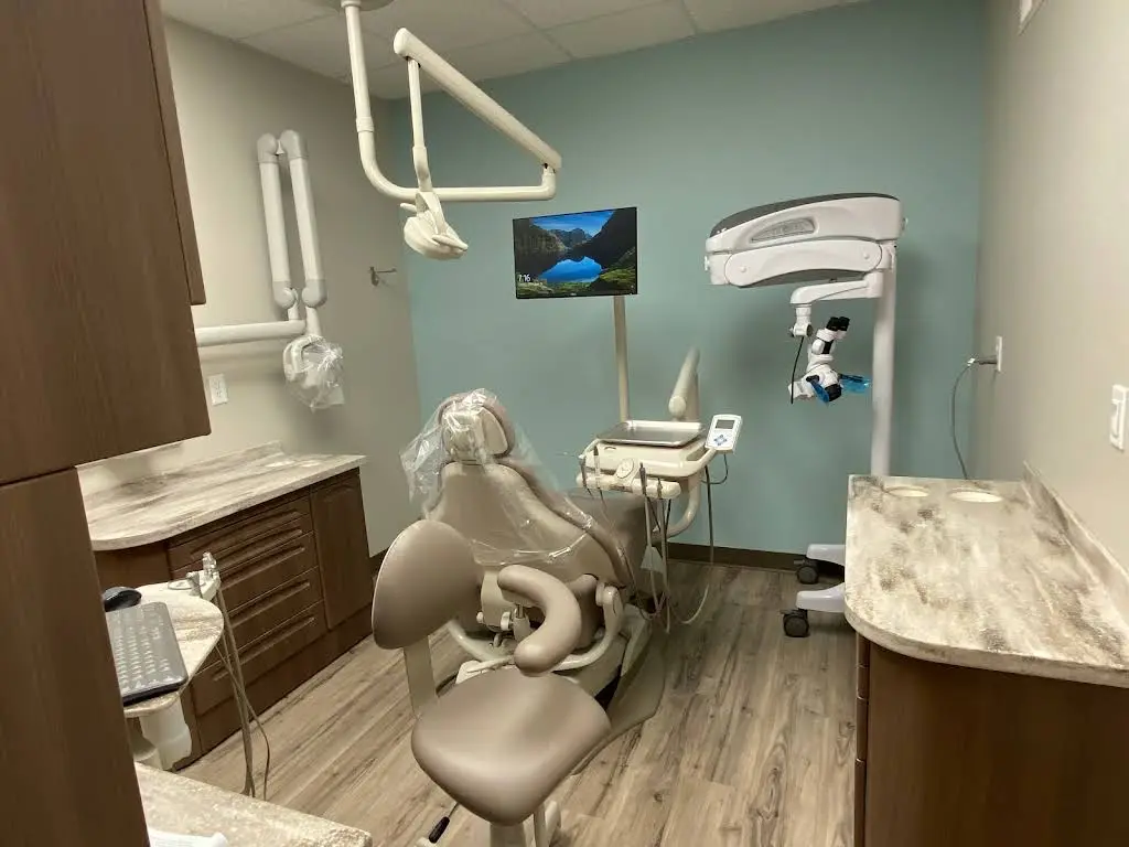 Hiltz Endodontics - Professional dental clinic exterior with modern facilities