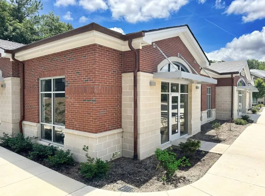 Cary Periodontics and Implant Dentistry - Professional dental clinic exterior with modern facilities