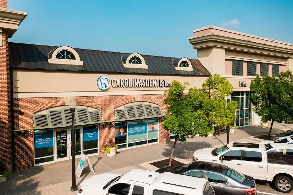 CarolinasDentist - Professional dental clinic exterior with modern facilities