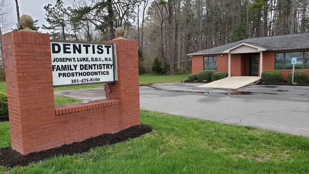 Southern Maryland Family and Prosthodontic Dentistry - Professional dental clinic exterior with modern facilities
