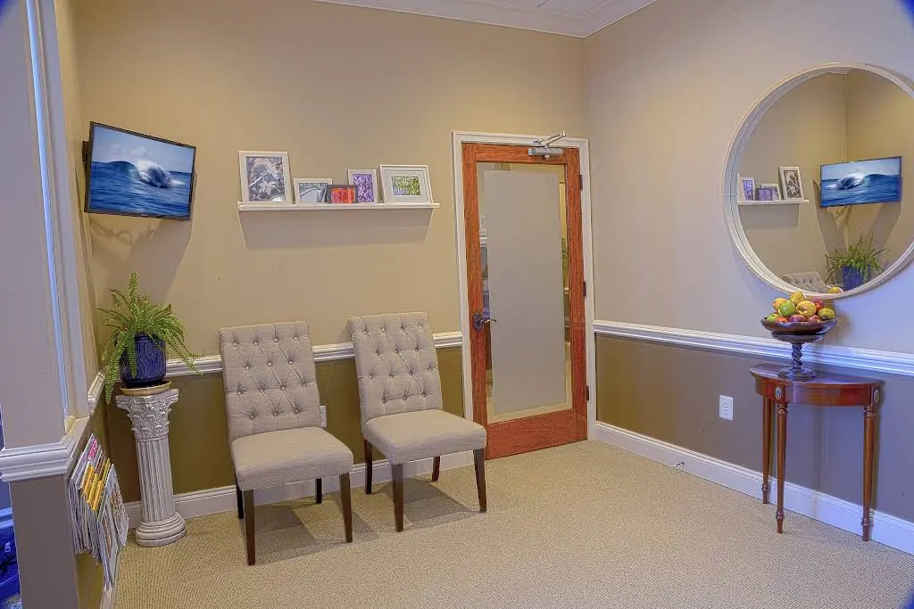 North River Dental Care - Professional dental clinic exterior with modern facilities