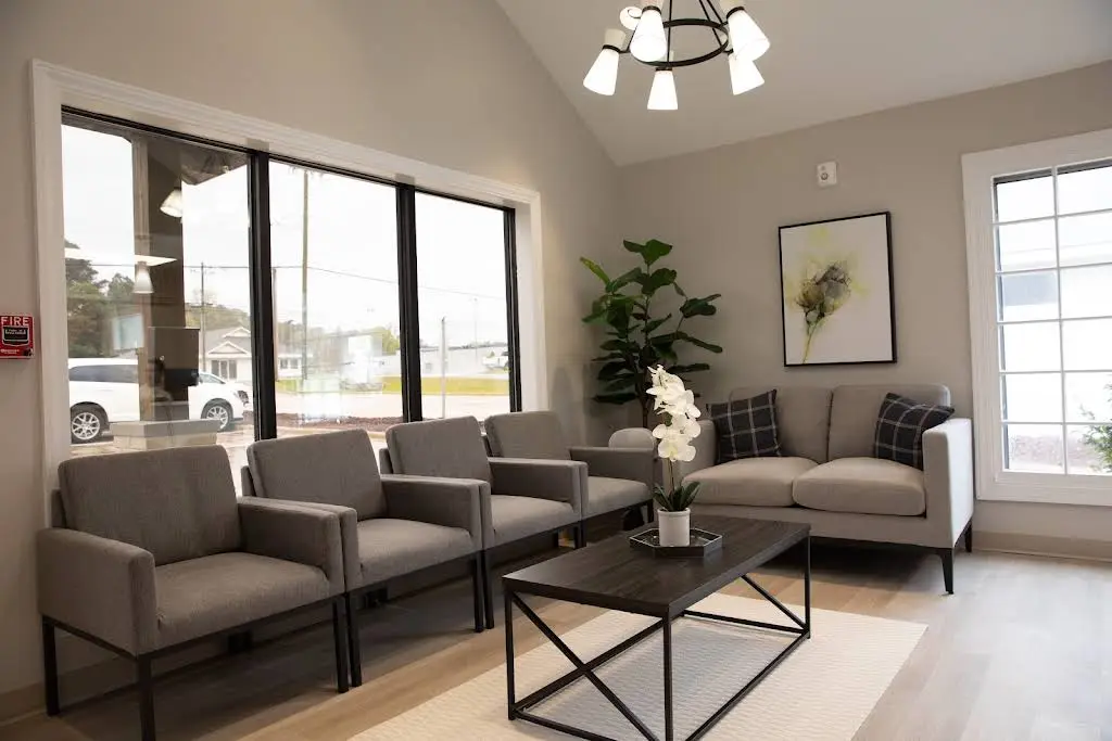 SmileSolution Dental Implant Center - Professional dental clinic exterior with modern facilities