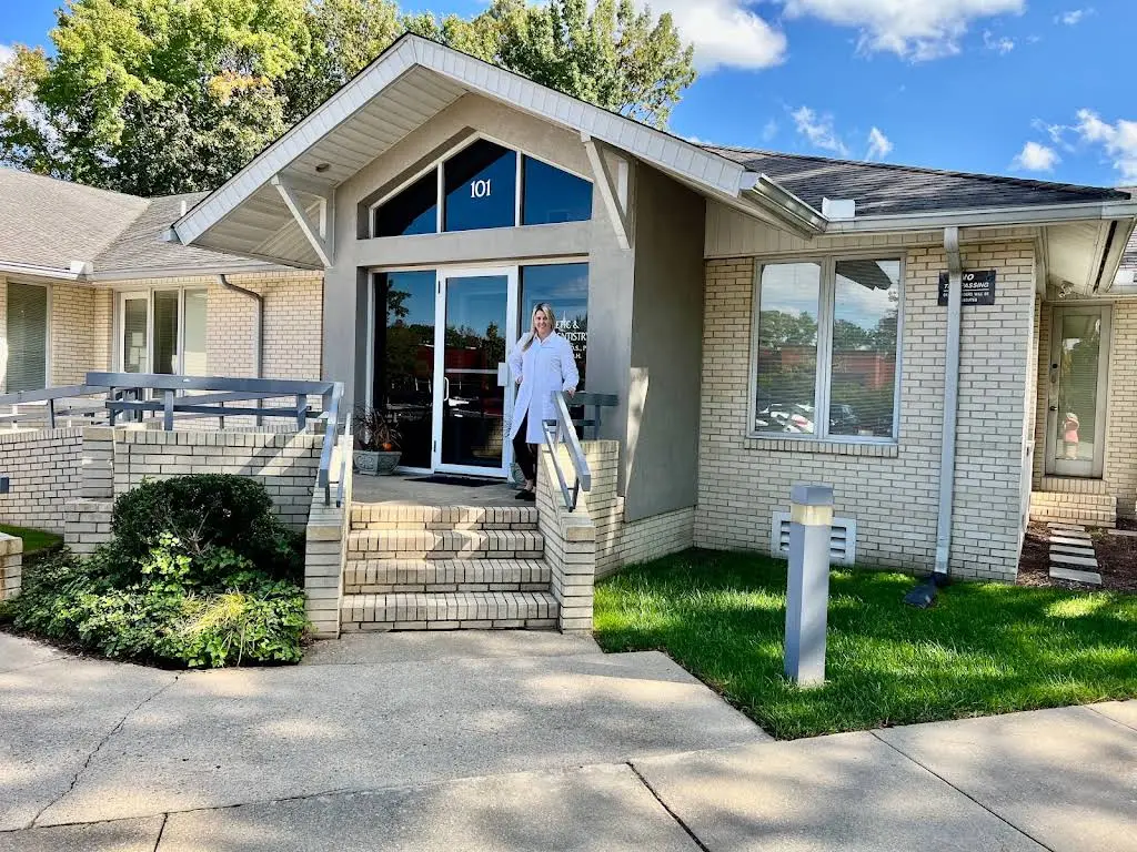 Shoreline Cosmetic and Family Dentistry - Professional dental clinic exterior with modern facilities