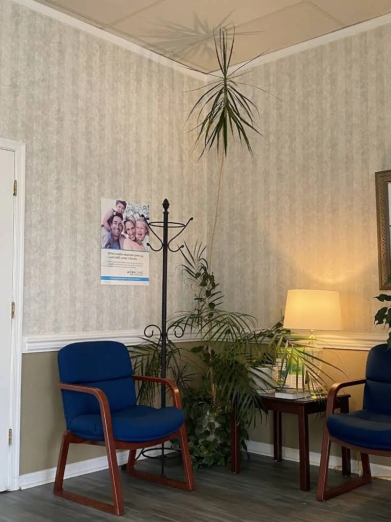 Rashmi Bhatt DDS PC - Professional dental clinic exterior with modern facilities