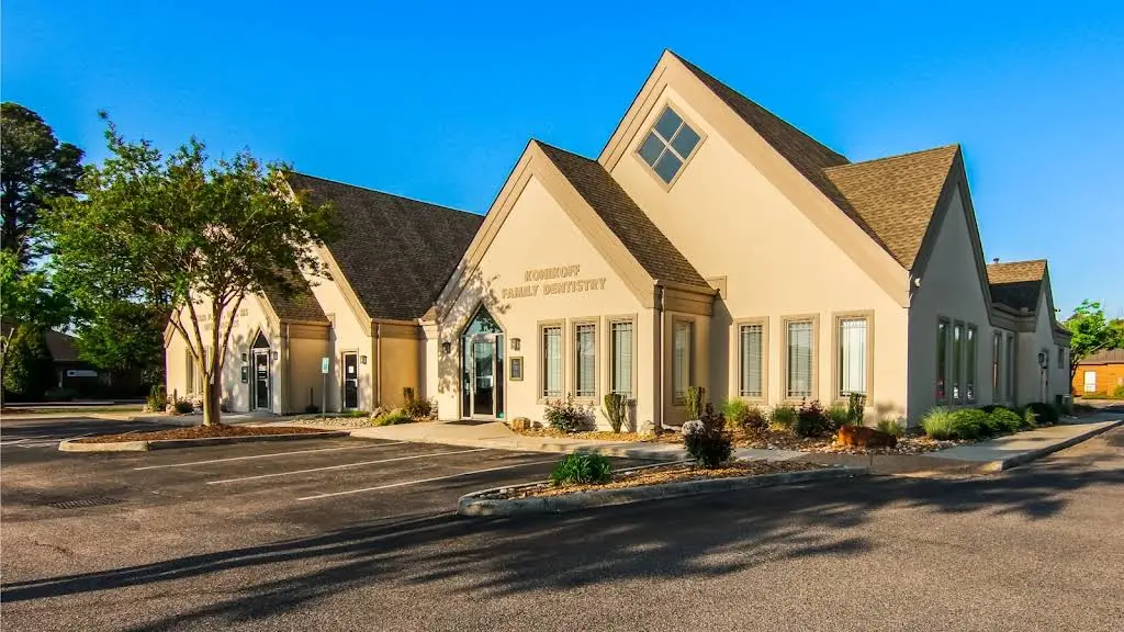 Konikoff Dental Associates Battlefield Boulevard - Professional dental clinic exterior with modern facilities