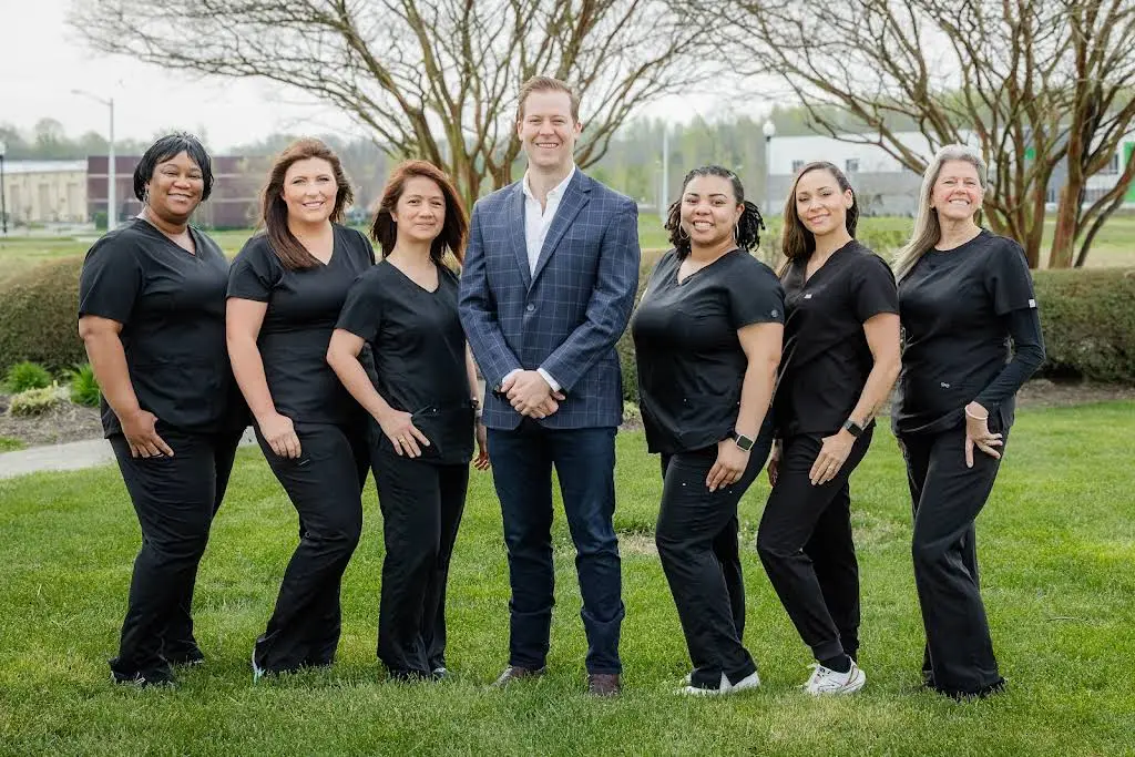 Chesapeake Family and Implant Dentistry - Dr. Harry Squire - Professional dental clinic exterior with modern facilities