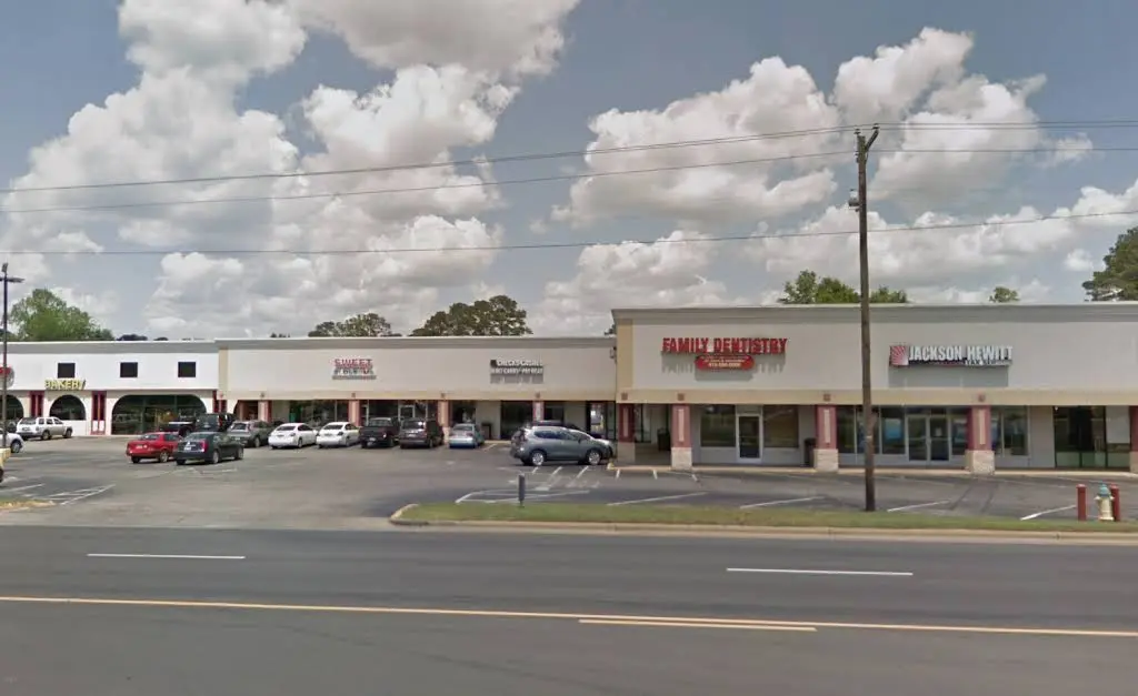 Clinton Family Dentistry & Orthodontics - Professional dental clinic exterior with modern facilities