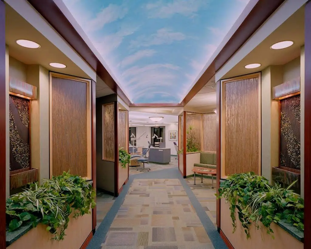 FreySmiles Orthodontics - Professional dental clinic exterior with modern facilities