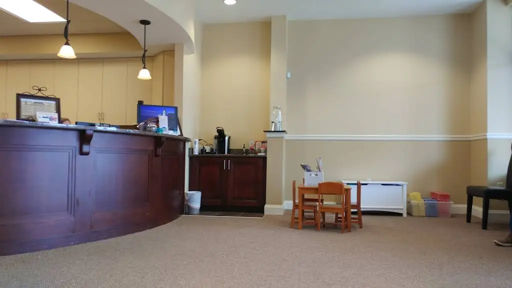 Healthy Smiles Dental - Professional dental clinic exterior with modern facilities