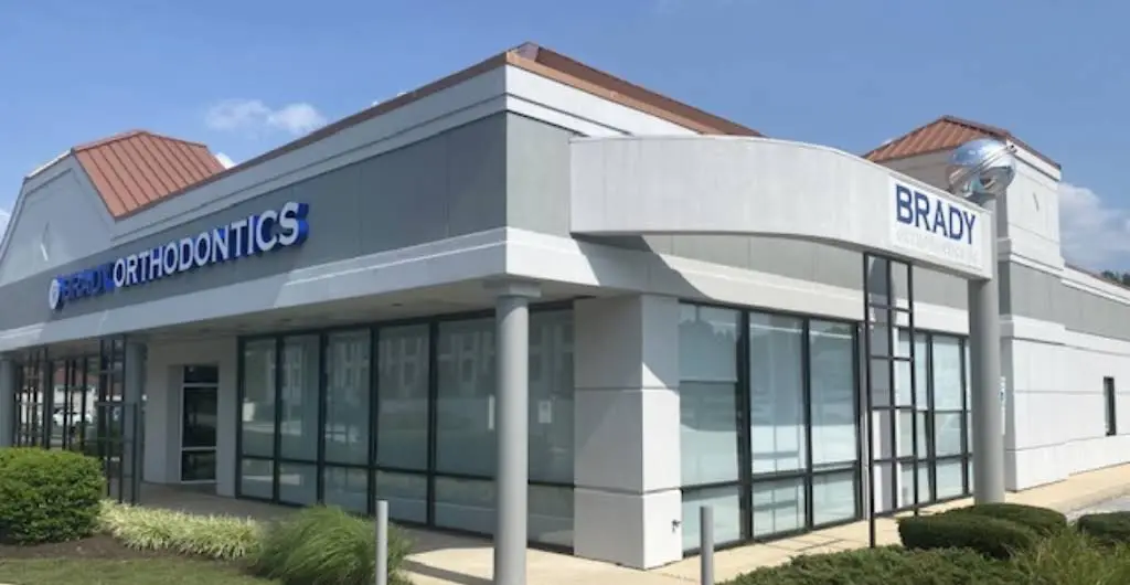 Brady Orthodontics PC - Professional dental clinic exterior with modern facilities
