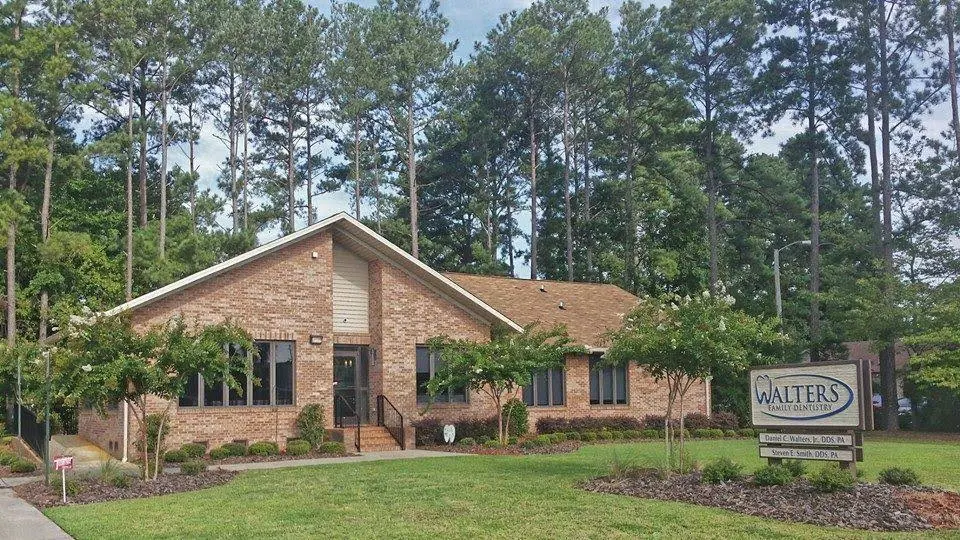 Walters & Smith Family Dentistry - Professional dental clinic exterior with modern facilities