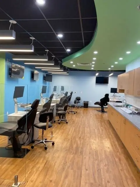 Smiles 4 Keeps - Bartonsville - Professional dental clinic exterior with modern facilities