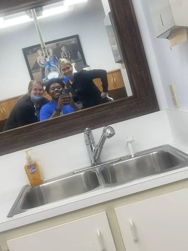 Lane & Associates Family Dentistry - La Grange