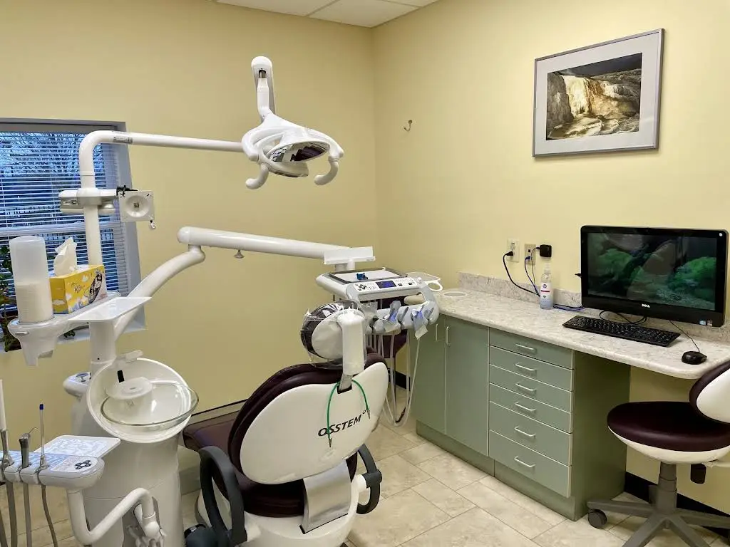 Kimberton Dental Associates - Professional dental clinic exterior with modern facilities