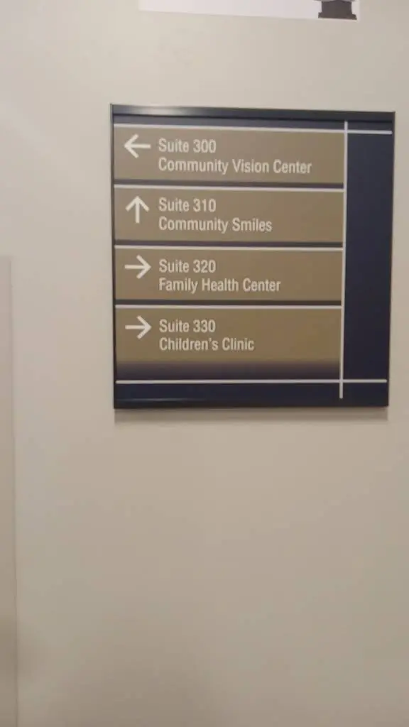 Valley Health Partners - VHP Community Smiles - Professional dental clinic exterior with modern facilities