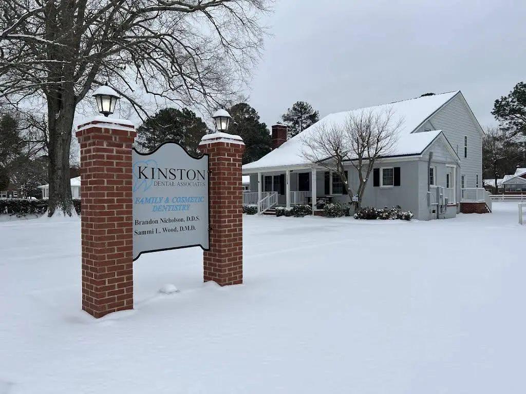Kinston Dental Associates - Professional dental clinic exterior with modern facilities