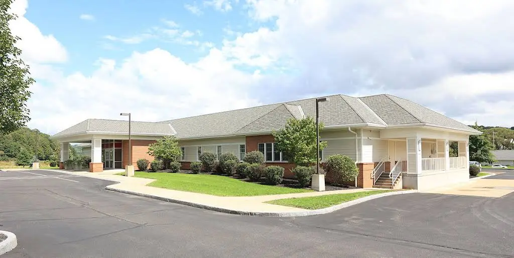 Troy Laurel Health Center - Professional dental clinic exterior with modern facilities