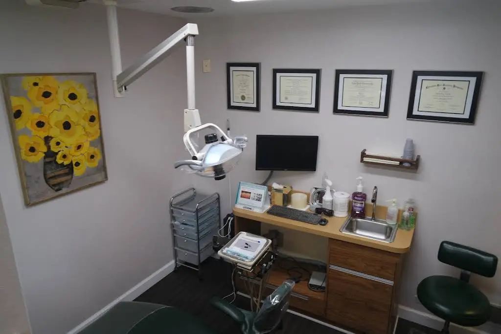 Woodmill Dental: John C. Eum, D.D.S. - Professional dental clinic exterior with modern facilities