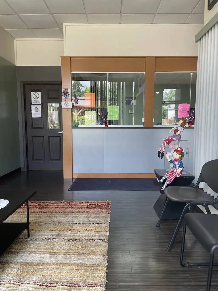 Binghamton Dental & Denture Clinic - Professional dental clinic exterior with modern facilities
