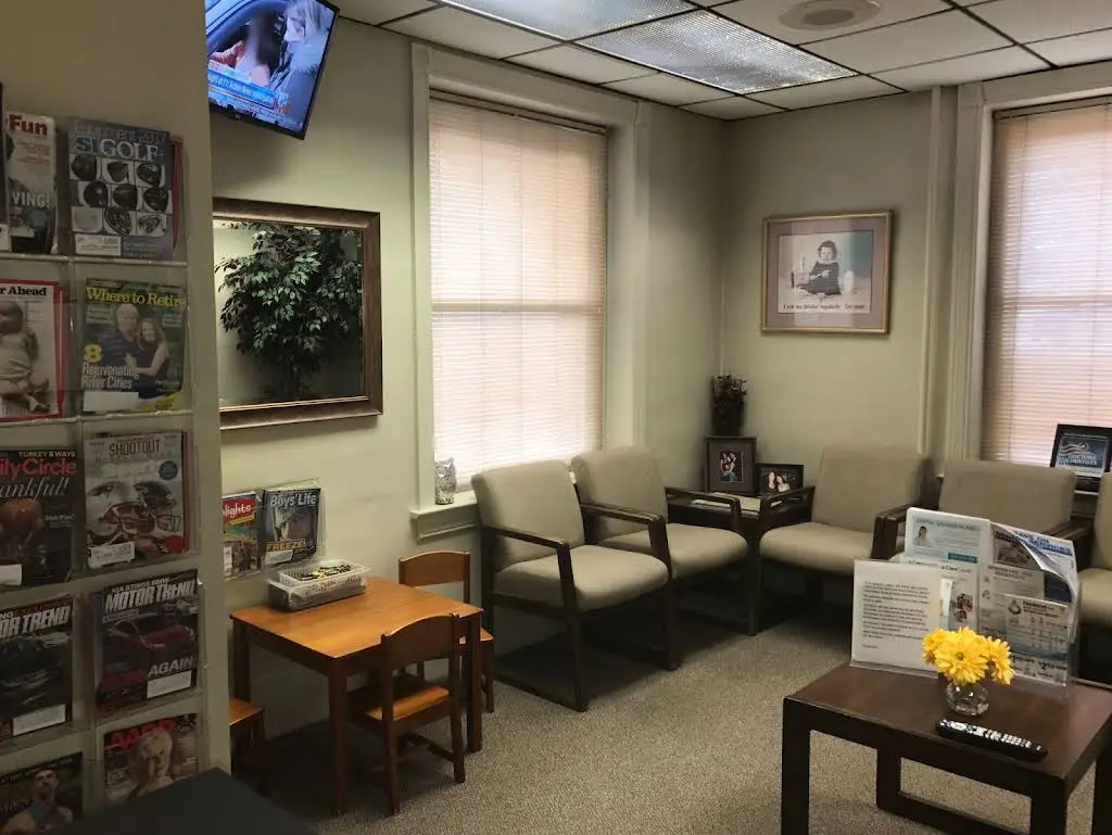 Souderton Dental Associates - Professional dental clinic exterior with modern facilities