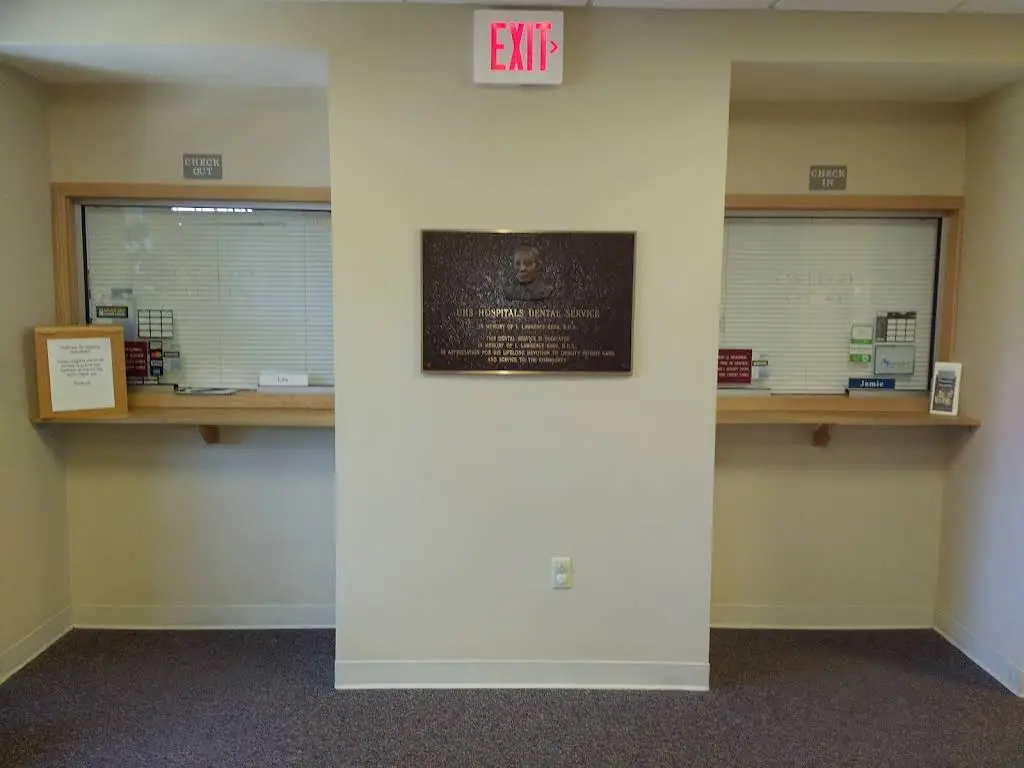 UHS Dental Services: Dr. Peter Hatala DDS - Professional dental clinic exterior with modern facilities