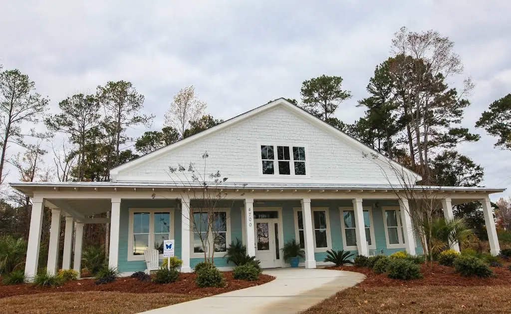Port City Family & Cosmetic Dentistry - Professional dental clinic exterior with modern facilities