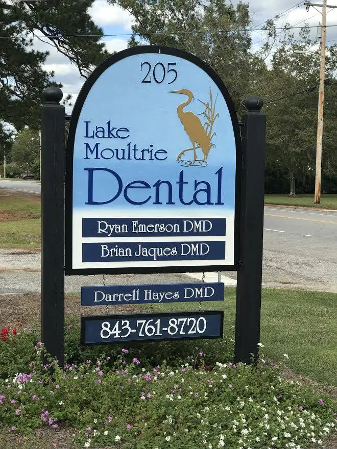 Lake Moultrie Dental - Professional dental clinic exterior with modern facilities