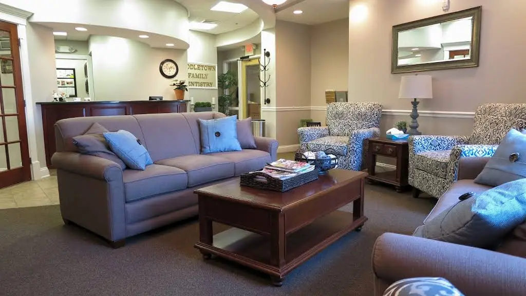 Middletown Family Dentistry - Professional dental clinic exterior with modern facilities