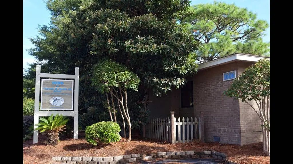 Clayton B. Smith Dentistry - Professional dental clinic exterior with modern facilities
