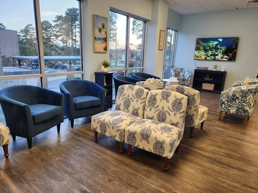 Smith Family and Cosmetic Dentistry - Professional dental clinic exterior with modern facilities