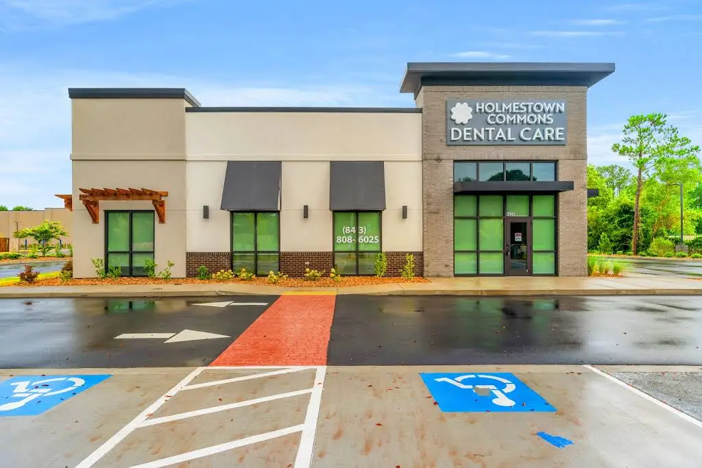 Holmestown Commons Dental Care - Professional dental clinic exterior with modern facilities